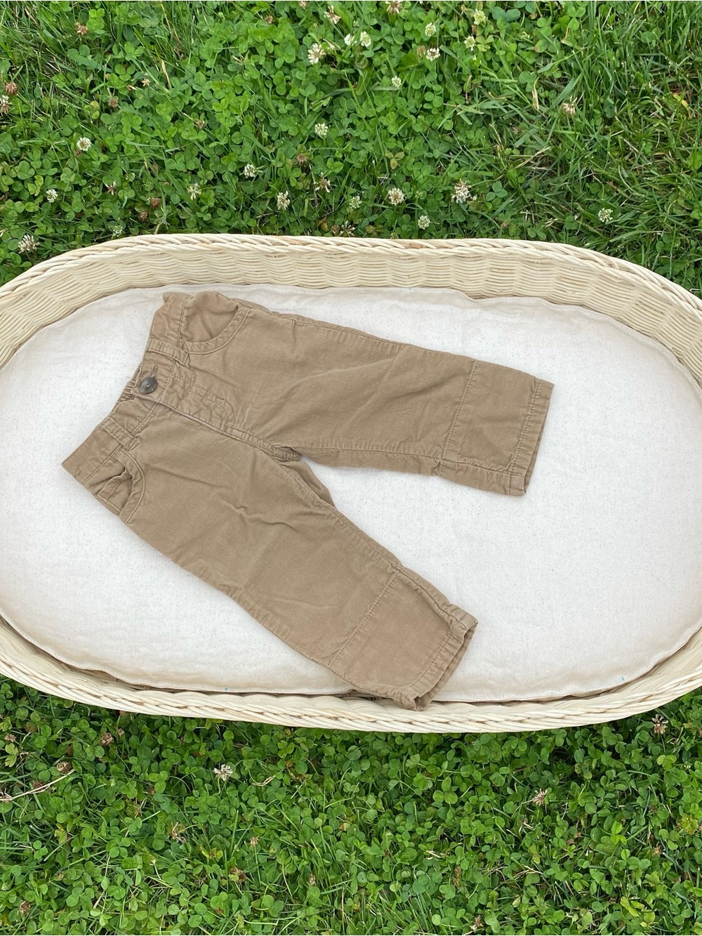 Old Navy beige tan corduroy pants Size 3-6 months.